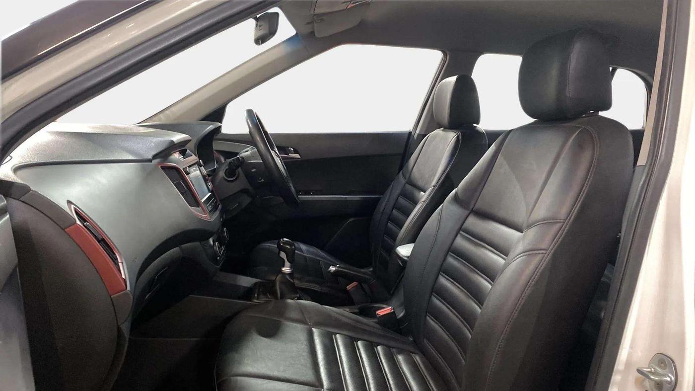 2016 Hyundai Creta SX PLUS  ANNIVERSARY EDITION 1.6 DIESEL, Diesel, Manual, 75,276 km, Right Side Front Door Cabin