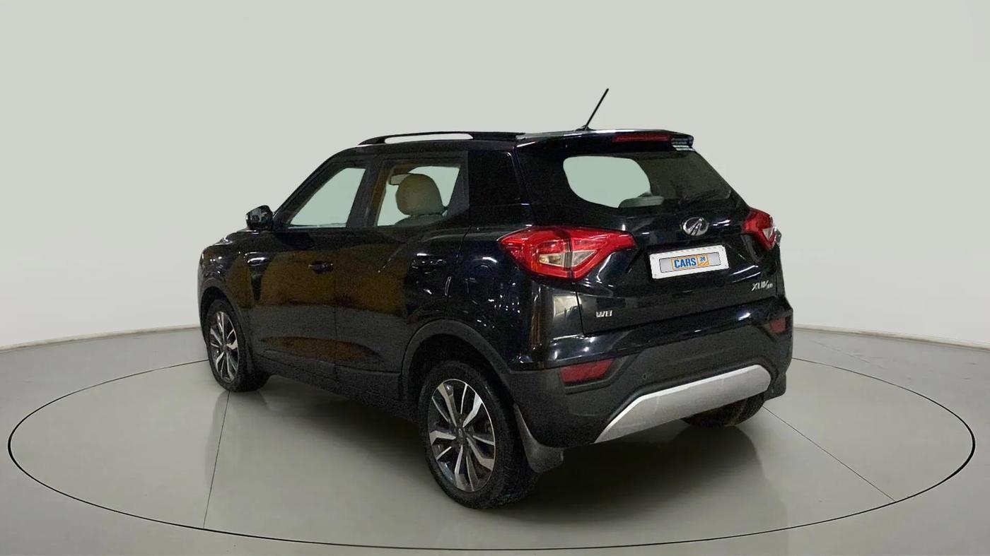 2021 Mahindra XUV300 W8 (O) 1.2 PETROL, Petrol, Manual, 26,722 km, Left Back Diagonal