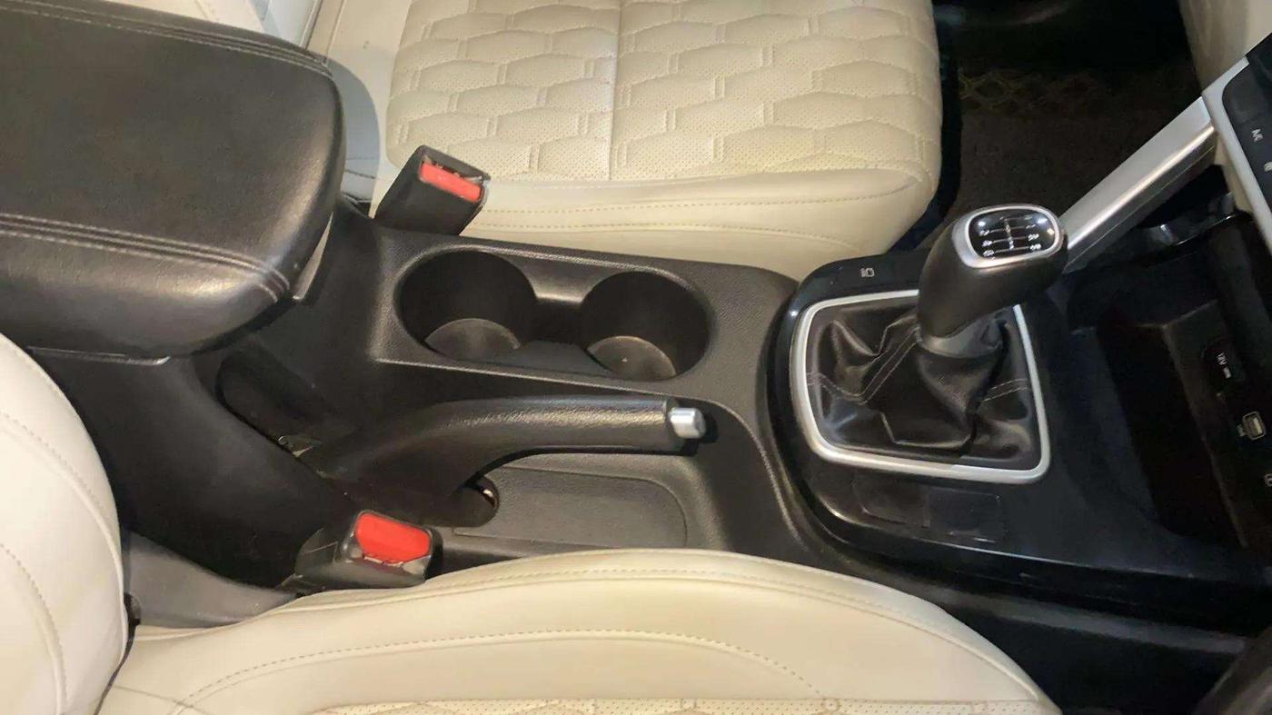 2022 KIA SELTOS HTX 1.5 PETROL, Petrol, Manual, 37,758 km, Gear Lever