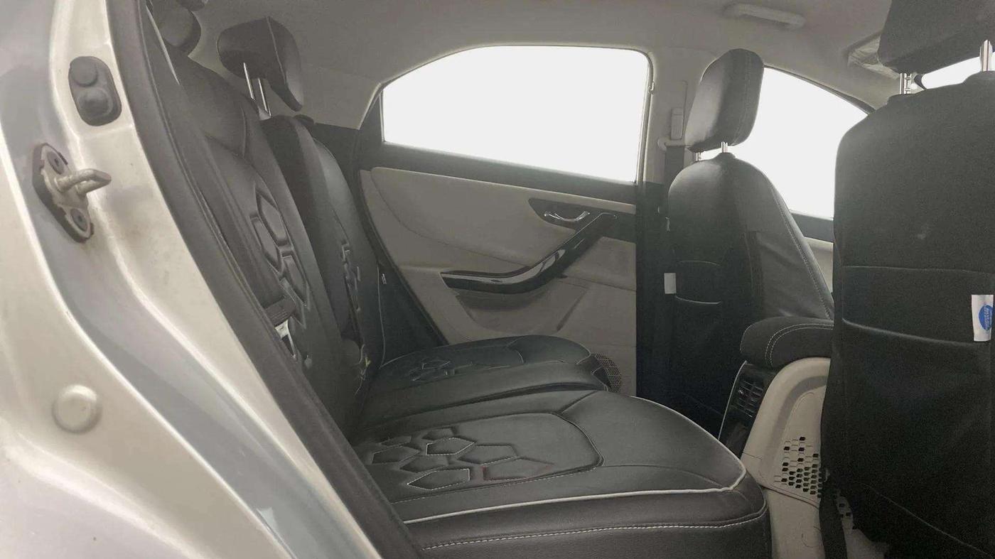 2021 Tata NEXON XZ PLUS PETROL, Petrol, Manual, 33,777 km, Right Side Rear Door Cabin