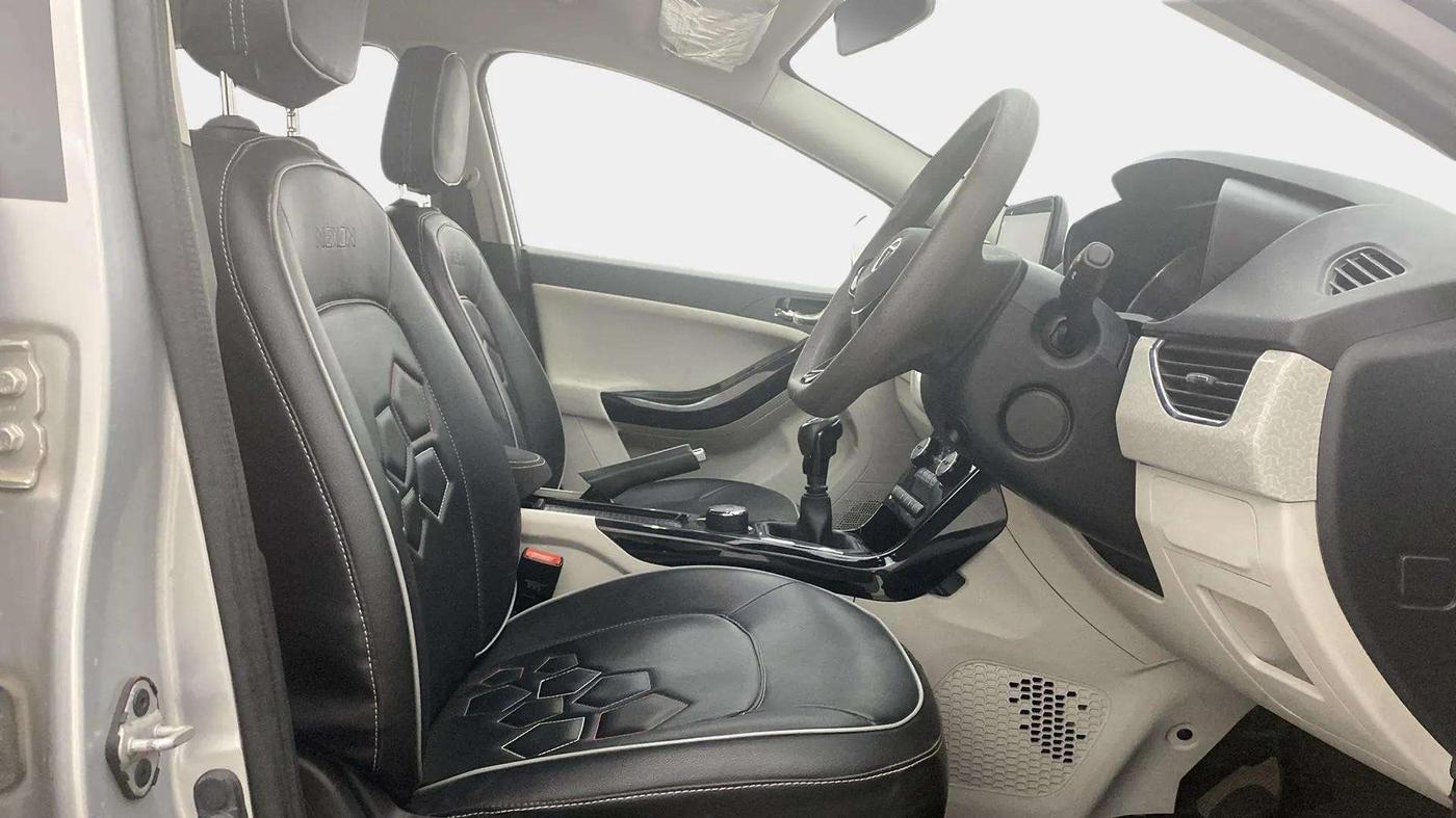 2021 Tata NEXON XZ PLUS PETROL, Petrol, Manual, 33,777 km, Right Side Front Door Cabin