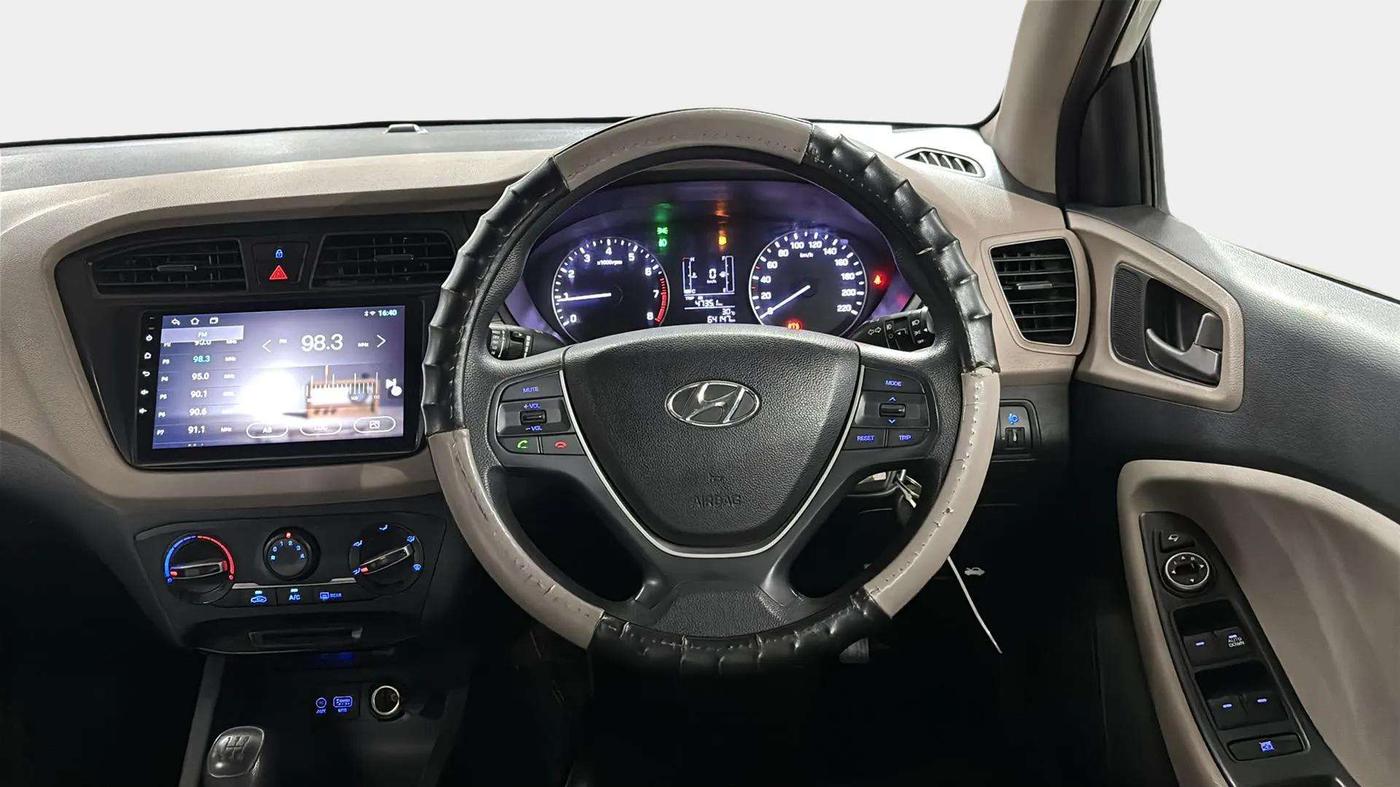 2017 Hyundai Elite i20 SPORTZ 1.2, Petrol, Manual, 64,182 km, Steering Wheel Close Up