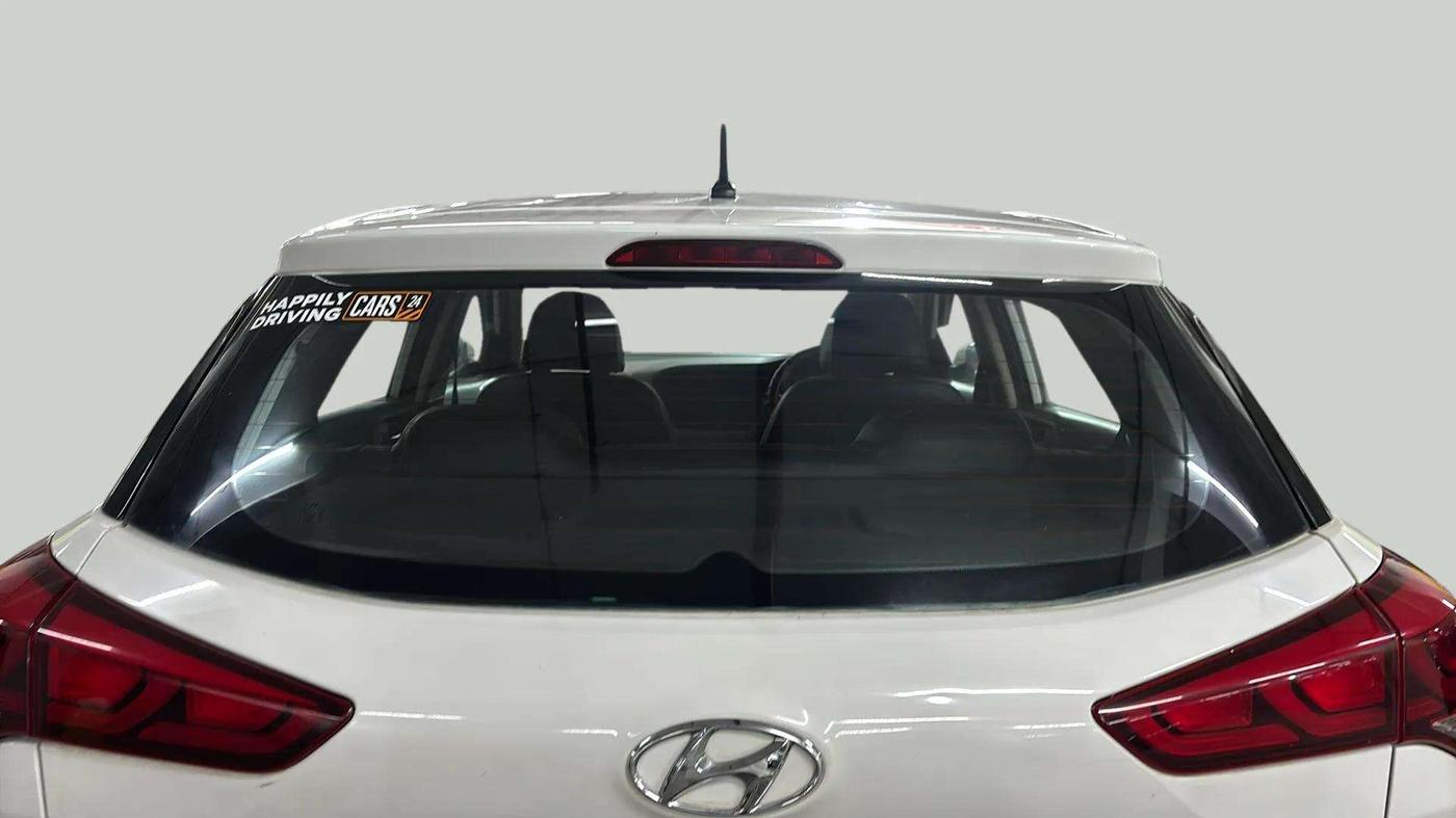 2017 Hyundai Elite i20 SPORTZ 1.2, Petrol, Manual, 64,182 km, Rear Windshield