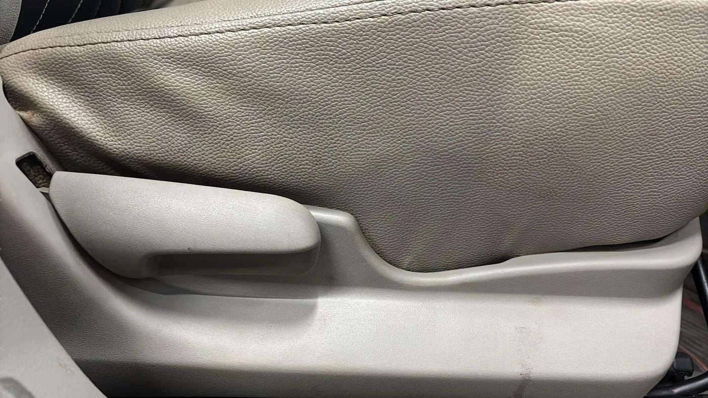 2015 Maruti Celerio VXI AMT, Petrol, Automatic, 51,575 km, Driver Side Adjustment Panel