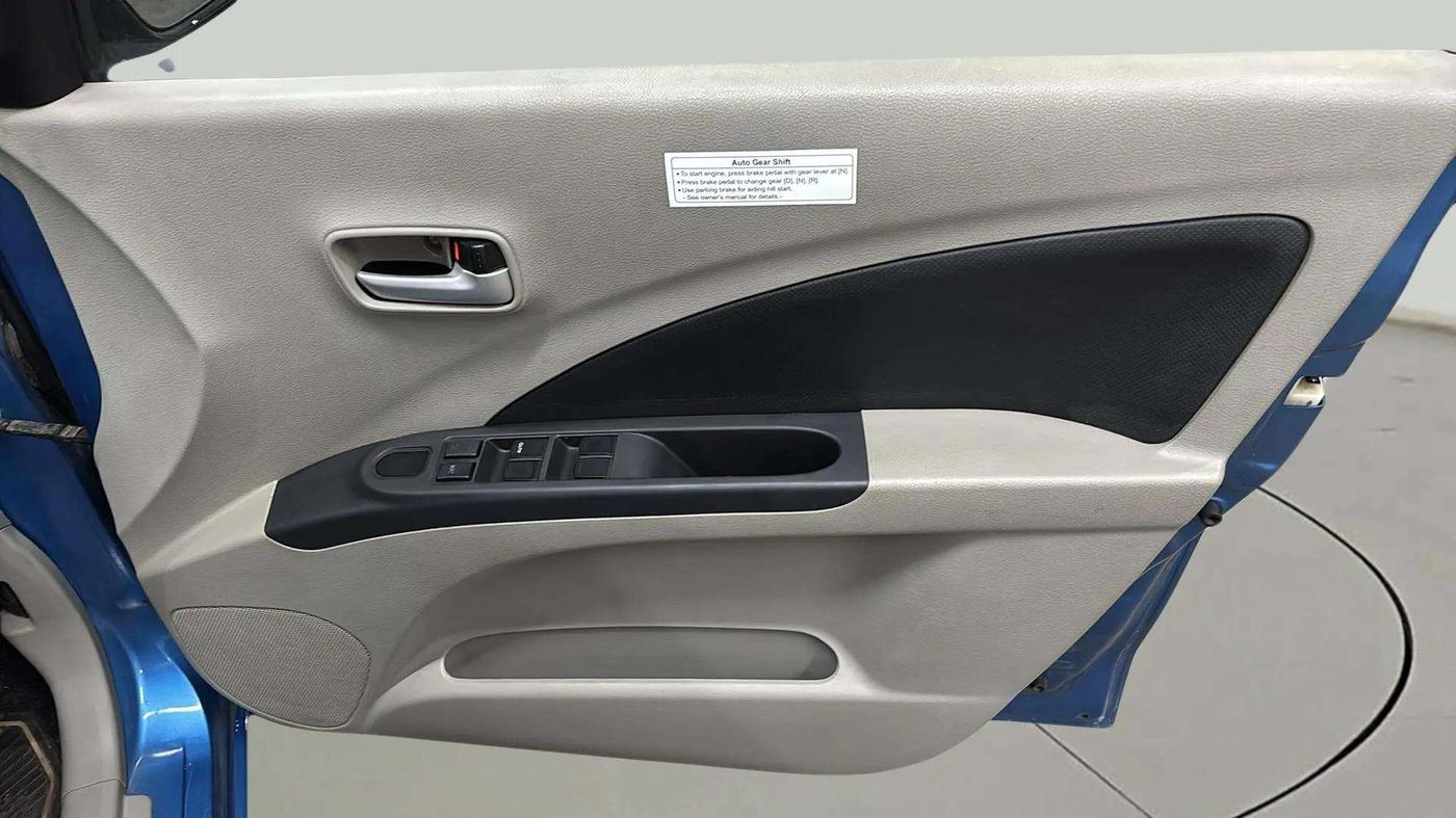 2015 Maruti Celerio VXI AMT, Petrol, Automatic, 51,575 km, Driver Side Door Panels Control