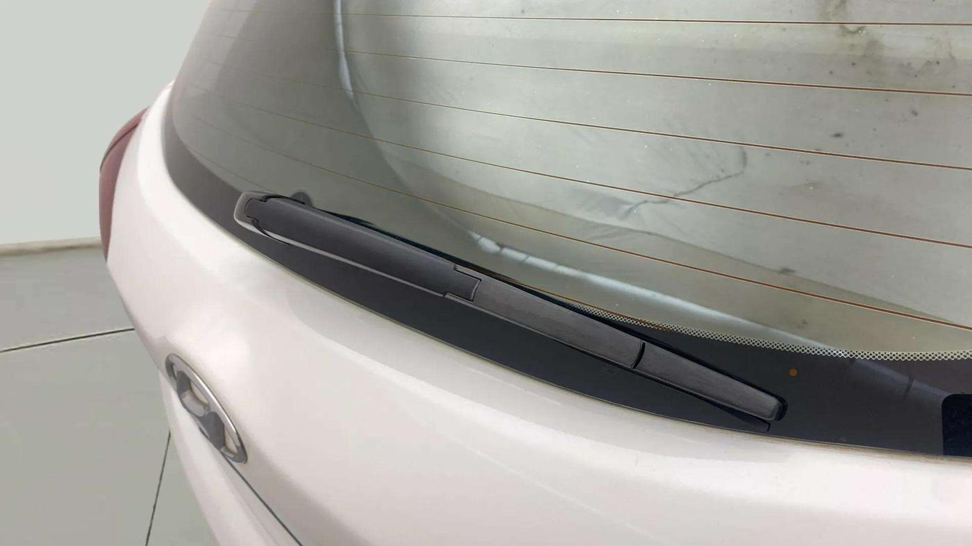 2018 Hyundai Elite i20 ASTA 1.2 (O), Petrol, Manual, 31,204 km, Rear Wiper