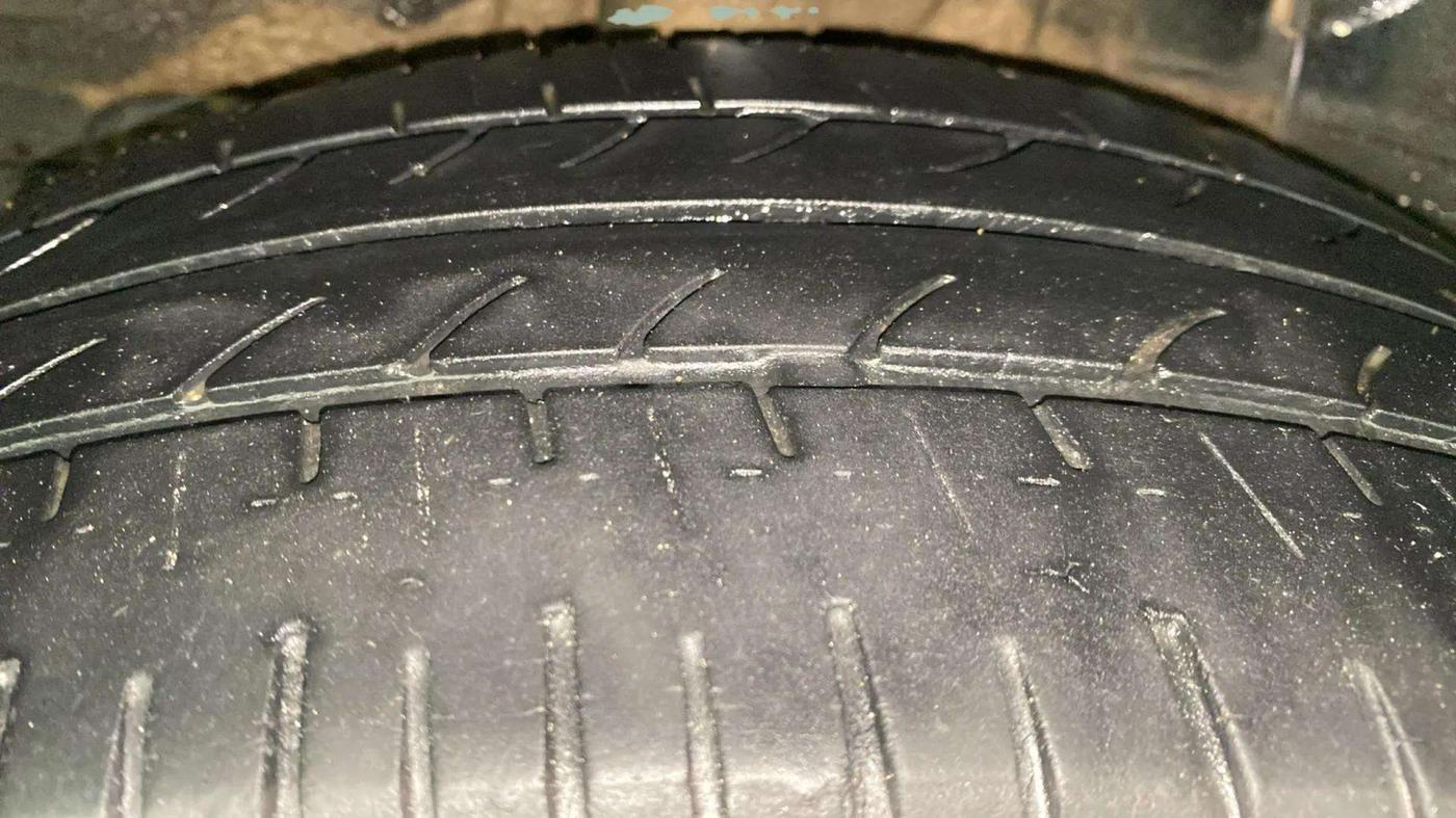2018 Hyundai Elite i20 ASTA 1.2 (O), Petrol, Manual, 31,204 km, Right Rear Tyre Tread