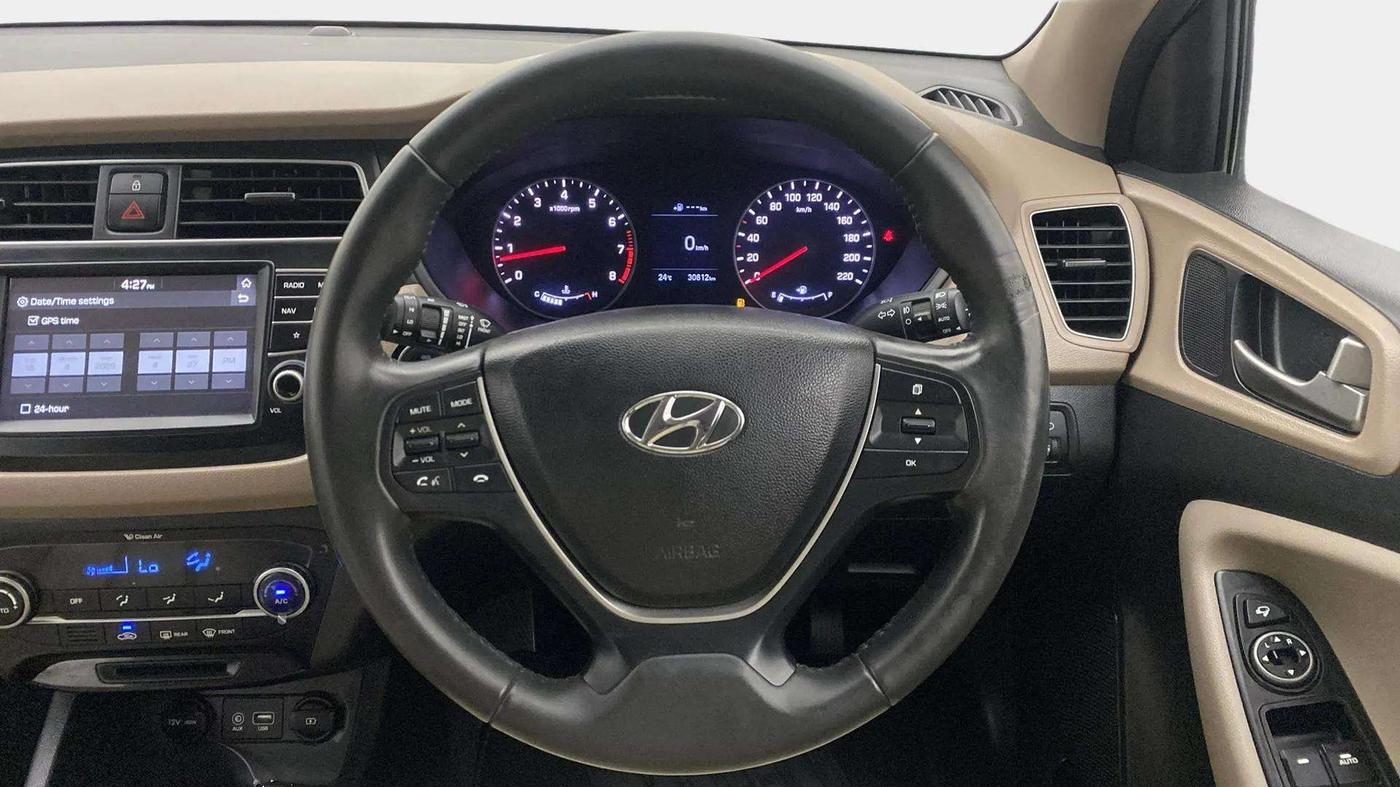 2018 Hyundai Elite i20 ASTA 1.2 (O), Petrol, Manual, 31,204 km, Steering Wheel Close Up