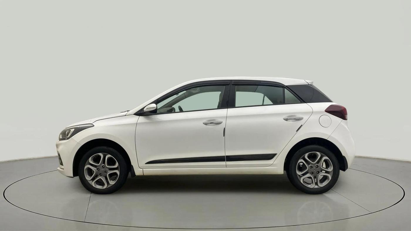 2018 Hyundai Elite i20 ASTA 1.2 (O), Petrol, Manual, 31,204 km, Left Side