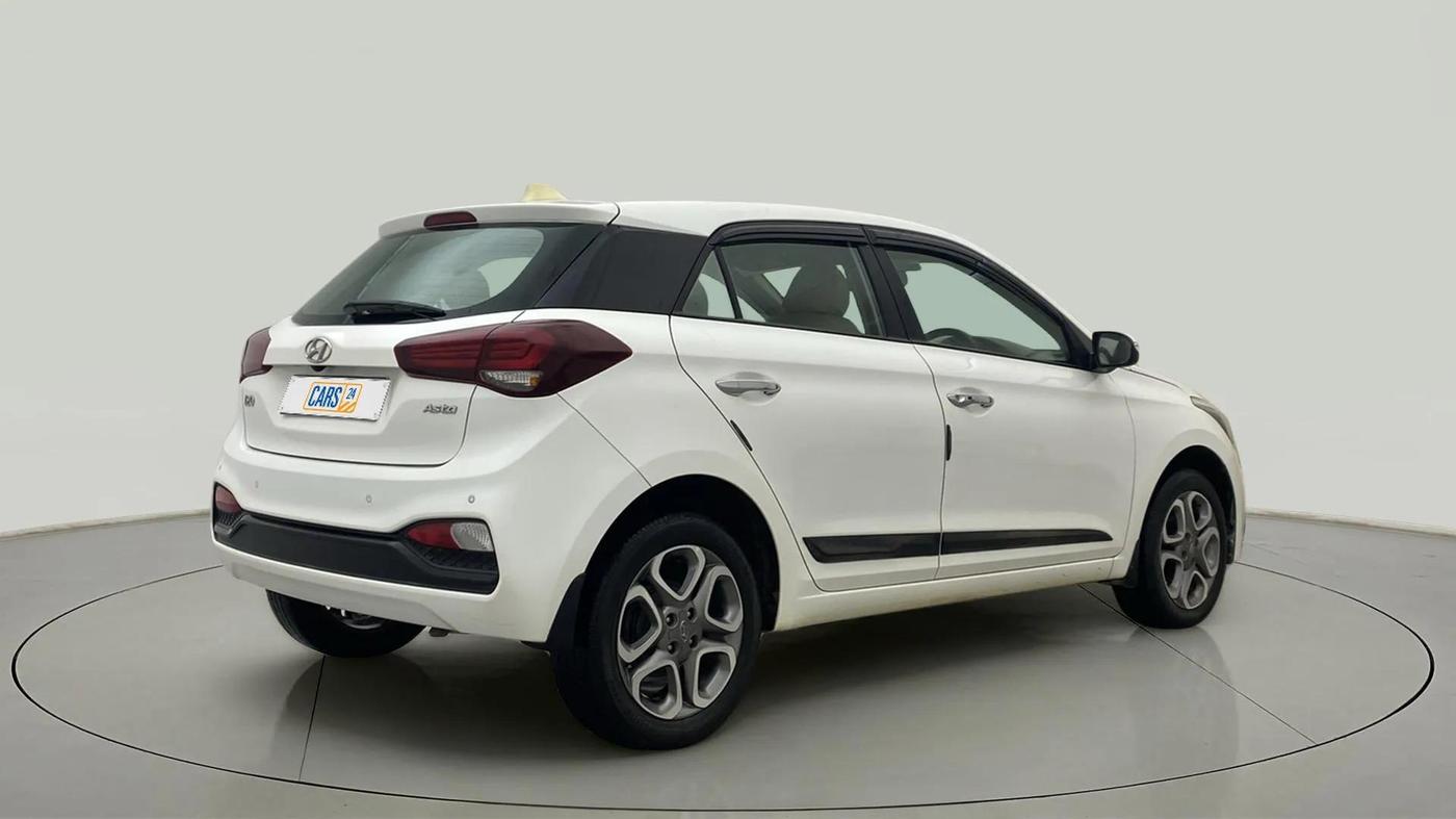 2018 Hyundai Elite i20 ASTA 1.2 (O), Petrol, Manual, 31,204 km, Right Back Diagonal