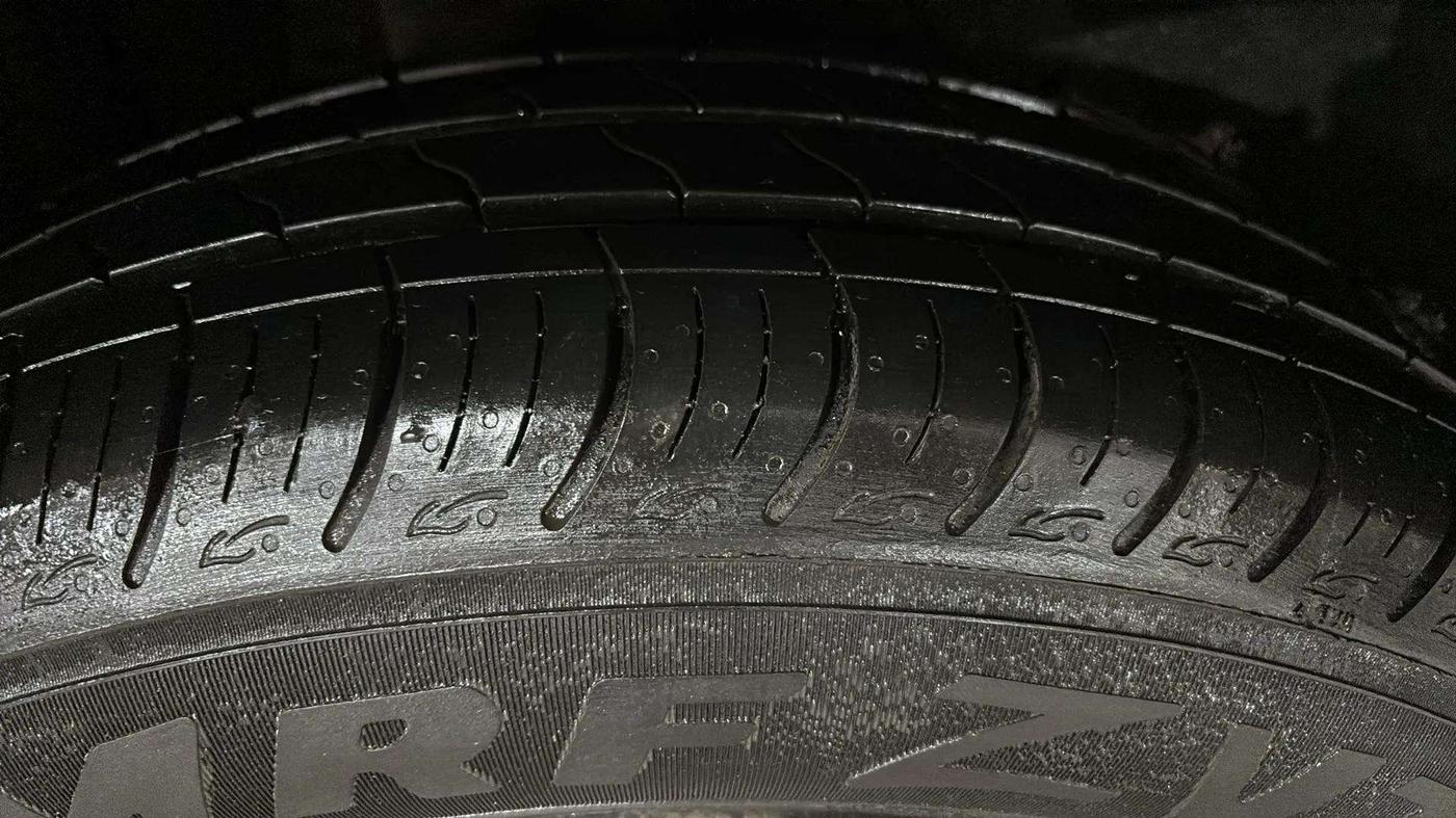 2017 Maruti Baleno DELTA PETROL 1.2, Petrol, Manual, 43,018 km, Right Rear Tyre Tread