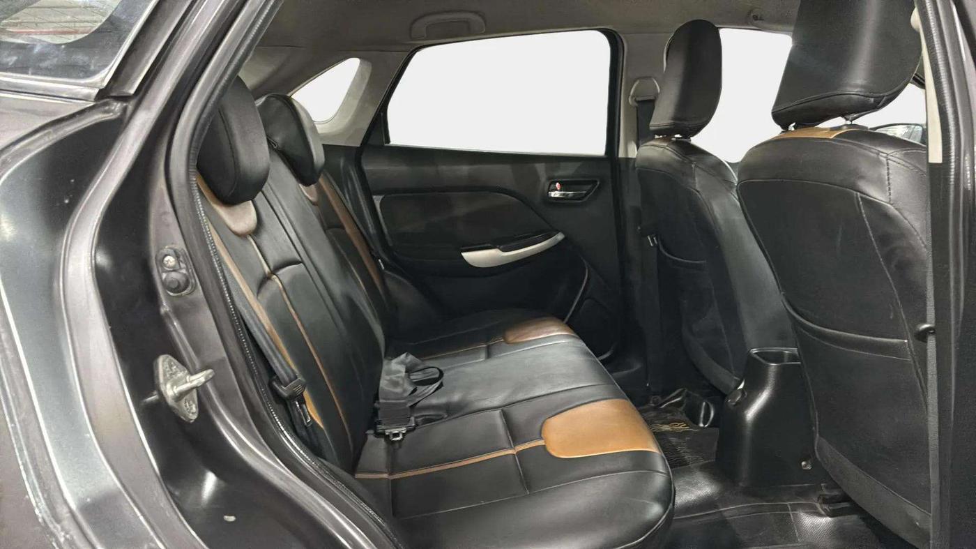 2017 Maruti Baleno DELTA PETROL 1.2, Petrol, Manual, 43,018 km, Right Side Rear Door Cabin