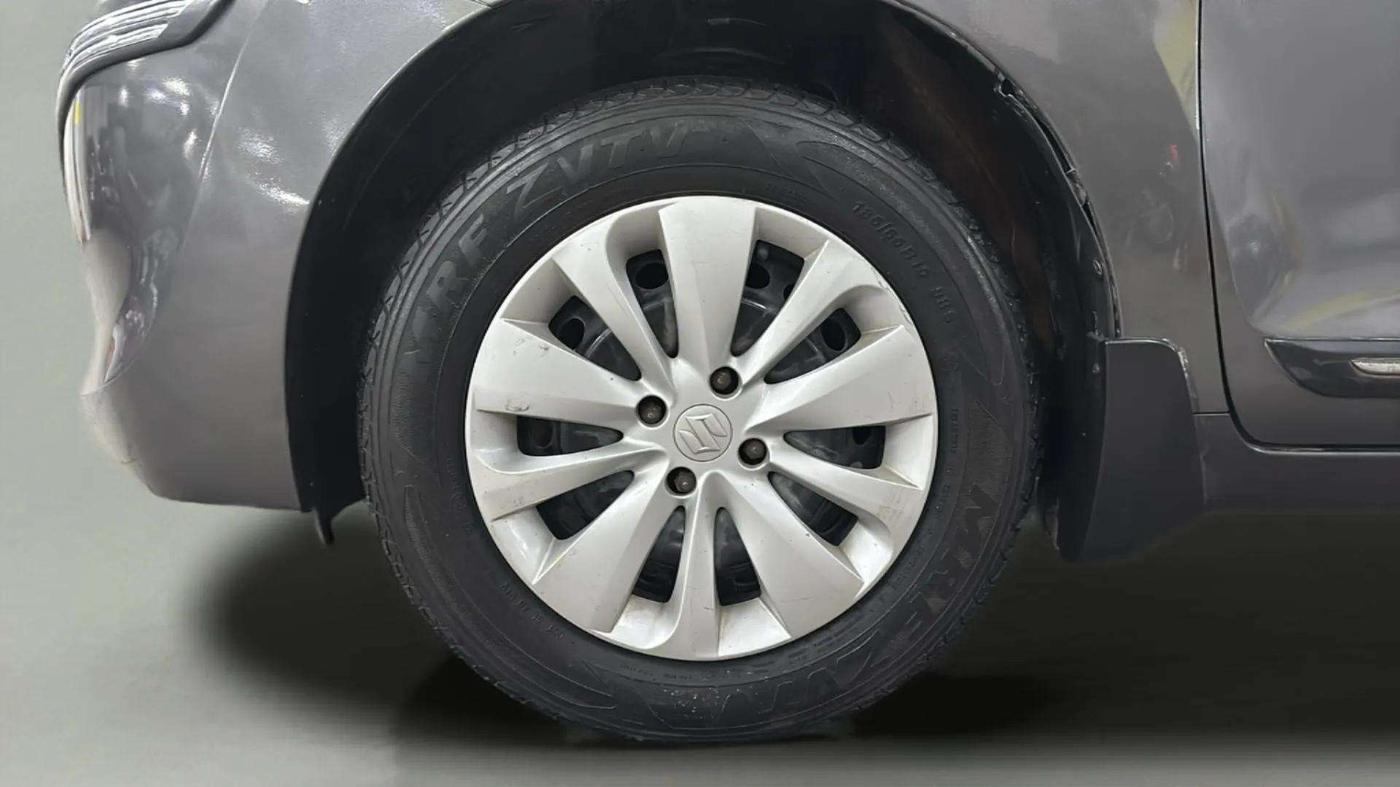 2017 Maruti Baleno DELTA PETROL 1.2, Petrol, Manual, 43,018 km, Left Front Wheel