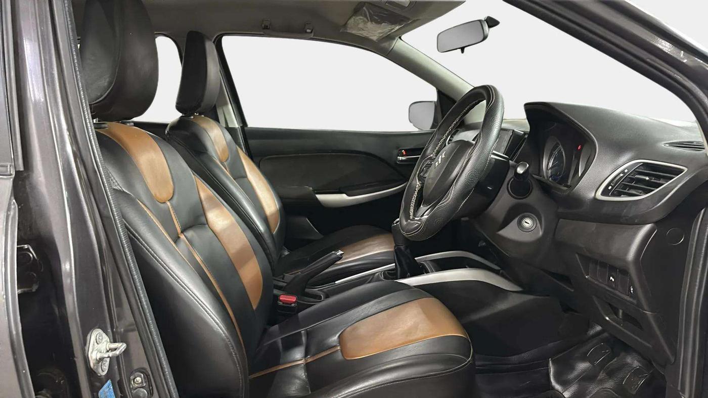 2017 Maruti Baleno DELTA PETROL 1.2, Petrol, Manual, 43,018 km, Right Side Front Door Cabin