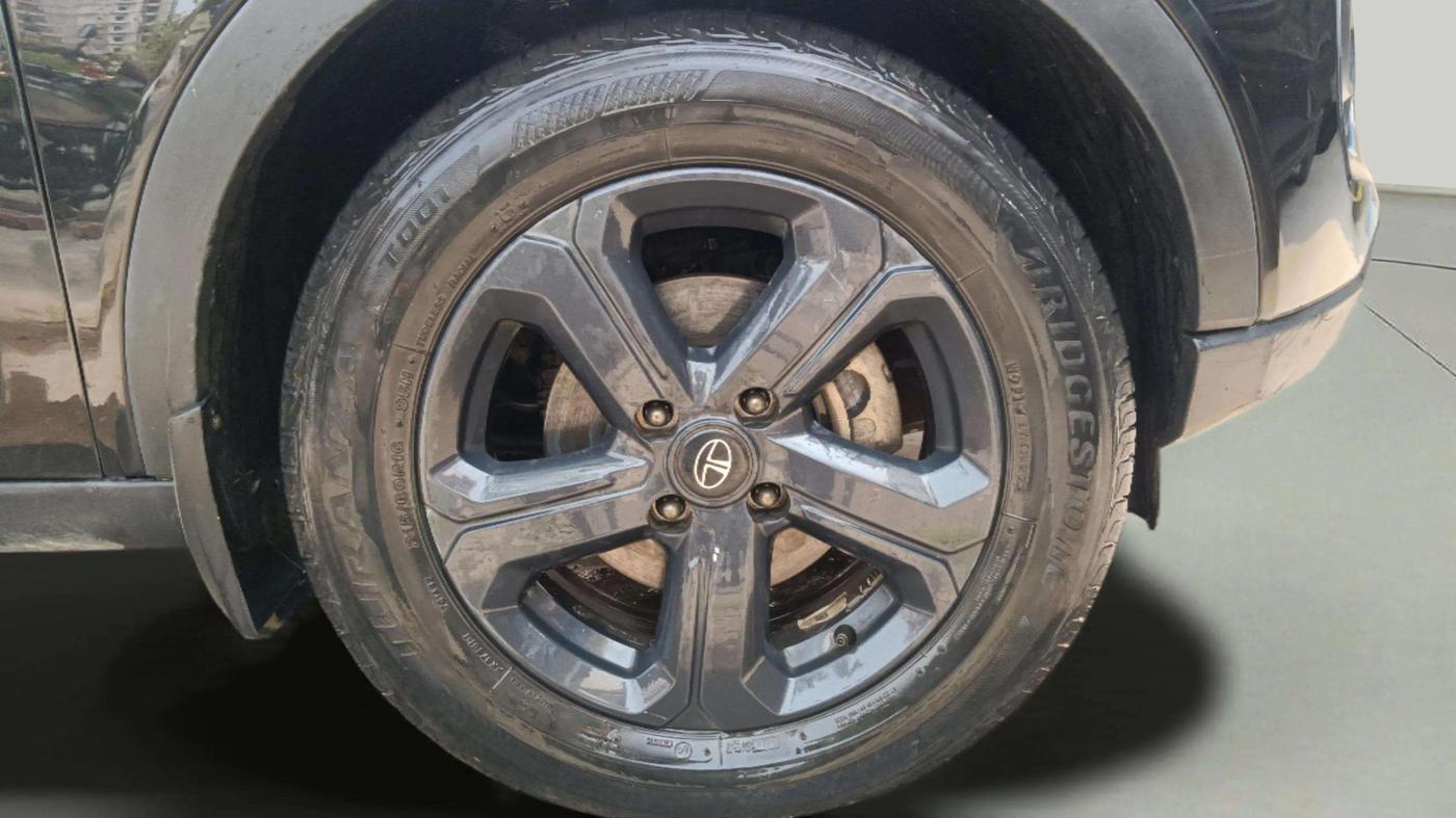 2022 Tata NEXON XZ PLUS (O) PETROL DARK EDITION, Petrol, Manual, 62,794 km, Right Front Wheel