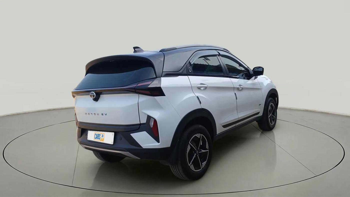2024 Tata NEXON EV EMPOWERED LONG RANGE, Electric, Automatic, 29,720 km, Right Back Diagonal