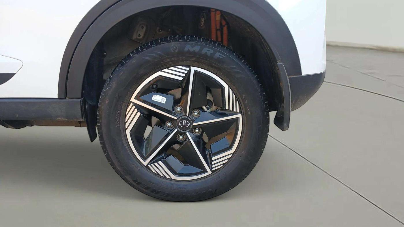 2024 Tata NEXON EV EMPOWERED LONG RANGE, Electric, Automatic, 29,720 km, Left Rear Wheel