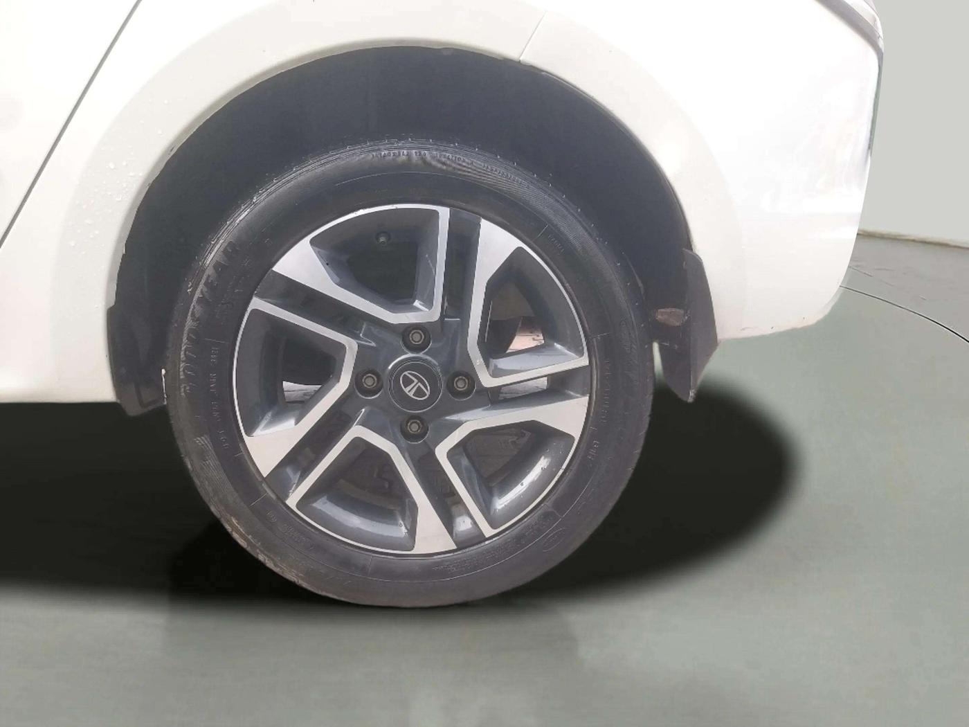 2021 Tata TIGOR XZ PLUS PETROL, Petrol, Manual, 42,598 km, Left Rear Wheel