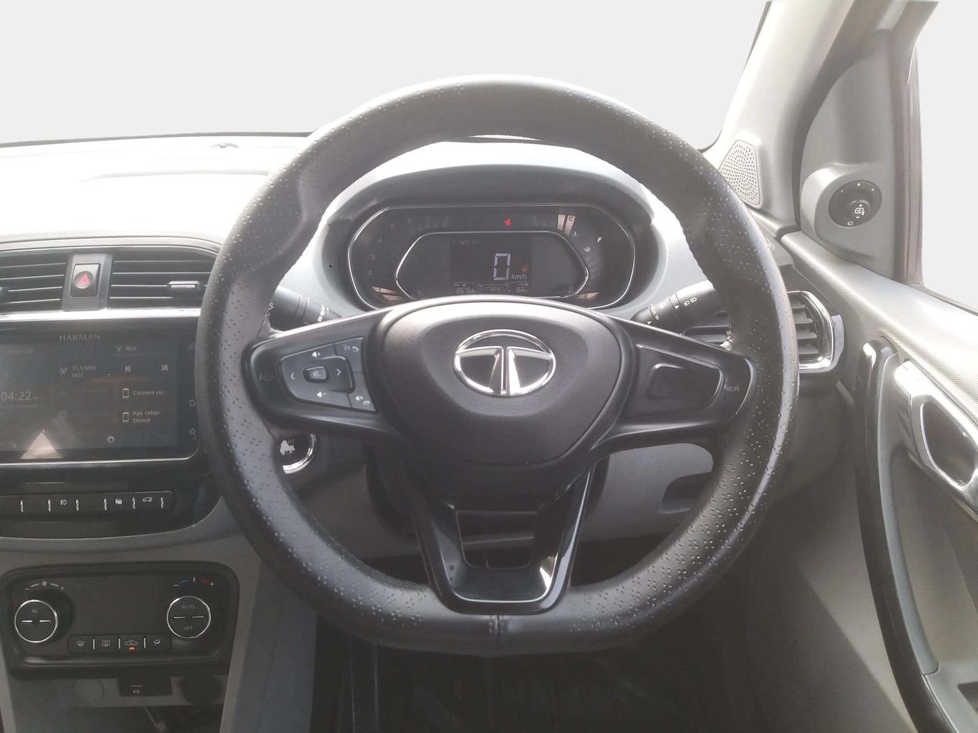 2021 Tata TIGOR XZ PLUS PETROL, Petrol, Manual, 42,598 km, Steering Wheel Close Up
