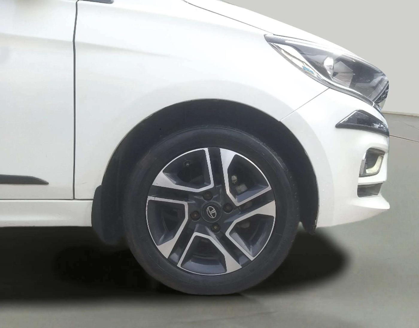 2021 Tata TIGOR XZ PLUS PETROL, Petrol, Manual, 42,598 km, Right Front Wheel