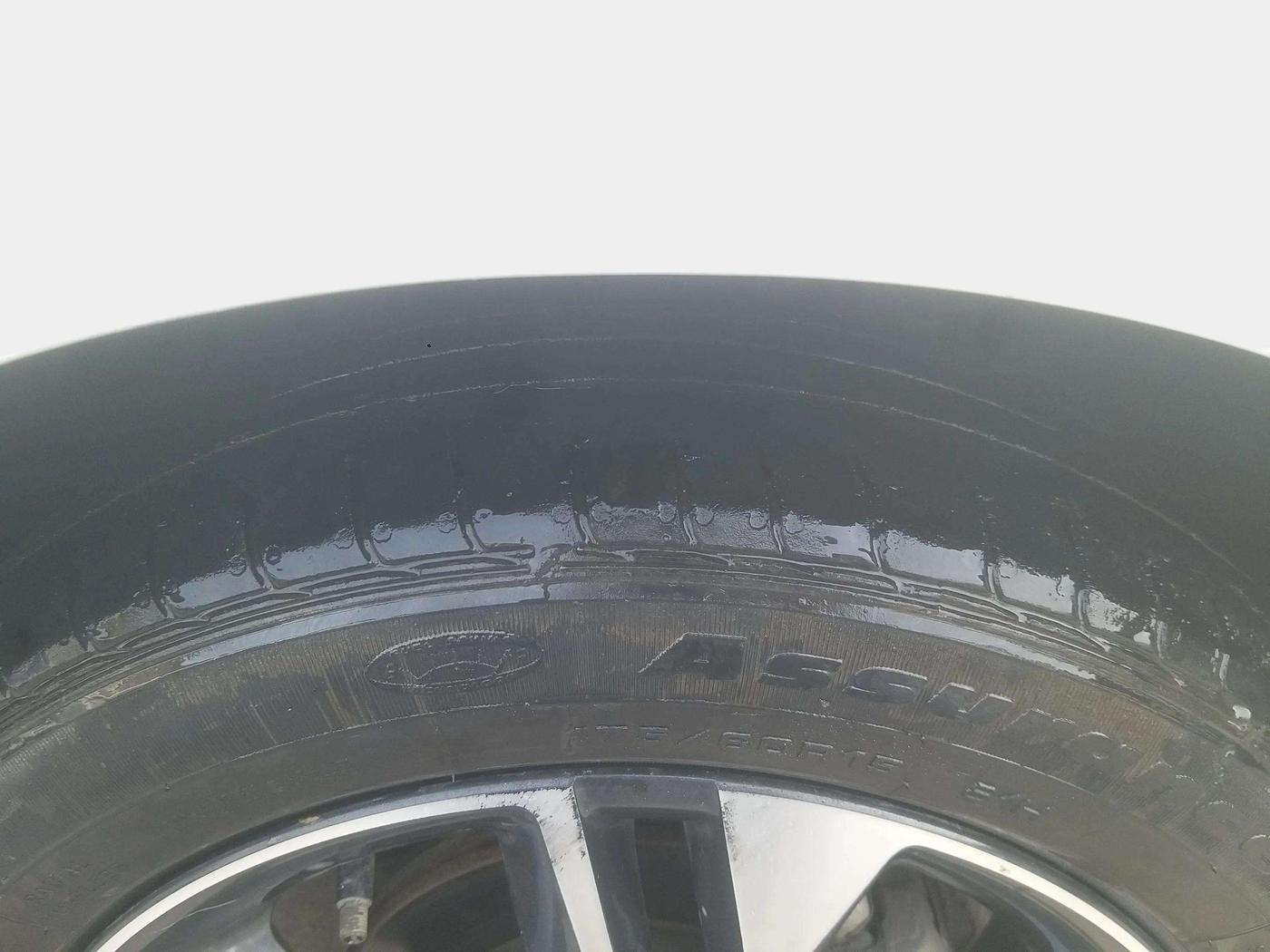 2021 Tata TIGOR XZ PLUS PETROL, Petrol, Manual, 42,598 km, Right Front Tyre Tread