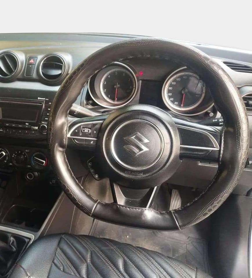 2019 Maruti Swift VXI, Petrol, Manual, 1,111 km, Steering Wheel Close Up