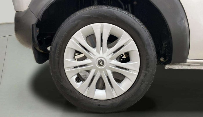 2021 Renault TRIBER RXZ, Petrol, Manual, 70,866 km, Right Rear Wheel