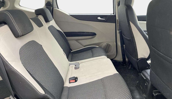 2021 Renault TRIBER RXZ, Petrol, Manual, 70,866 km, Right Side Rear Door Cabin