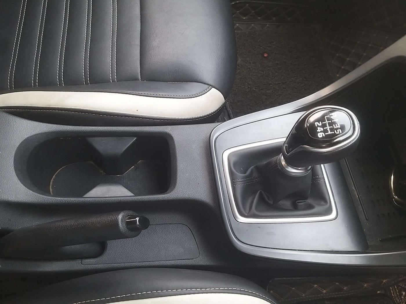 2021 Hyundai Creta SX EXECUTIVE 1.5 PETROL, Petrol, Manual, 33,085 km, Gear Lever