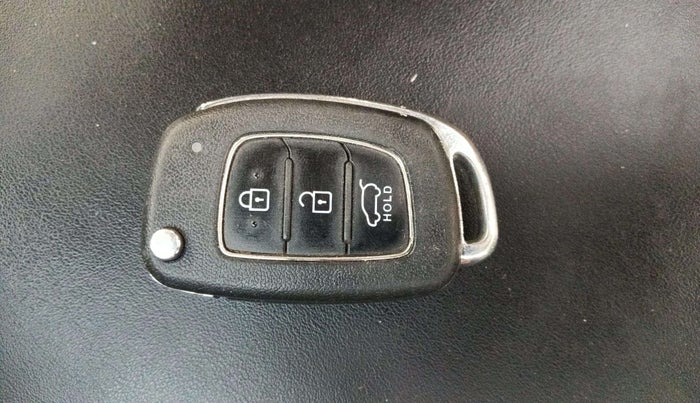 2022 Hyundai VENUE S PLUS 1.5 CRDI, Diesel, Manual, 44,969 km, Key Close Up