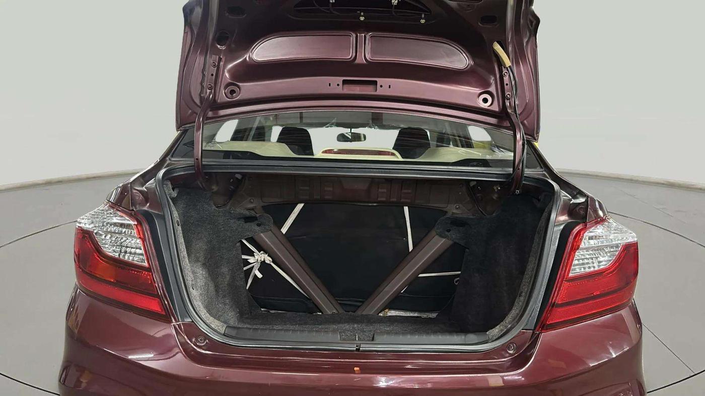 2016 Honda Amaze 1.2L I-VTEC VX AT, Petrol, Automatic, 24,912 km, Boot Inside