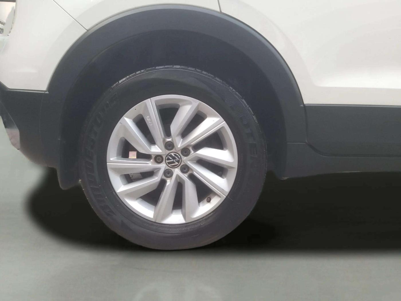 2022 Volkswagen TAIGUN GT 1.5 TSI MT, Petrol, Manual, 12,304 km, Right Rear Wheel