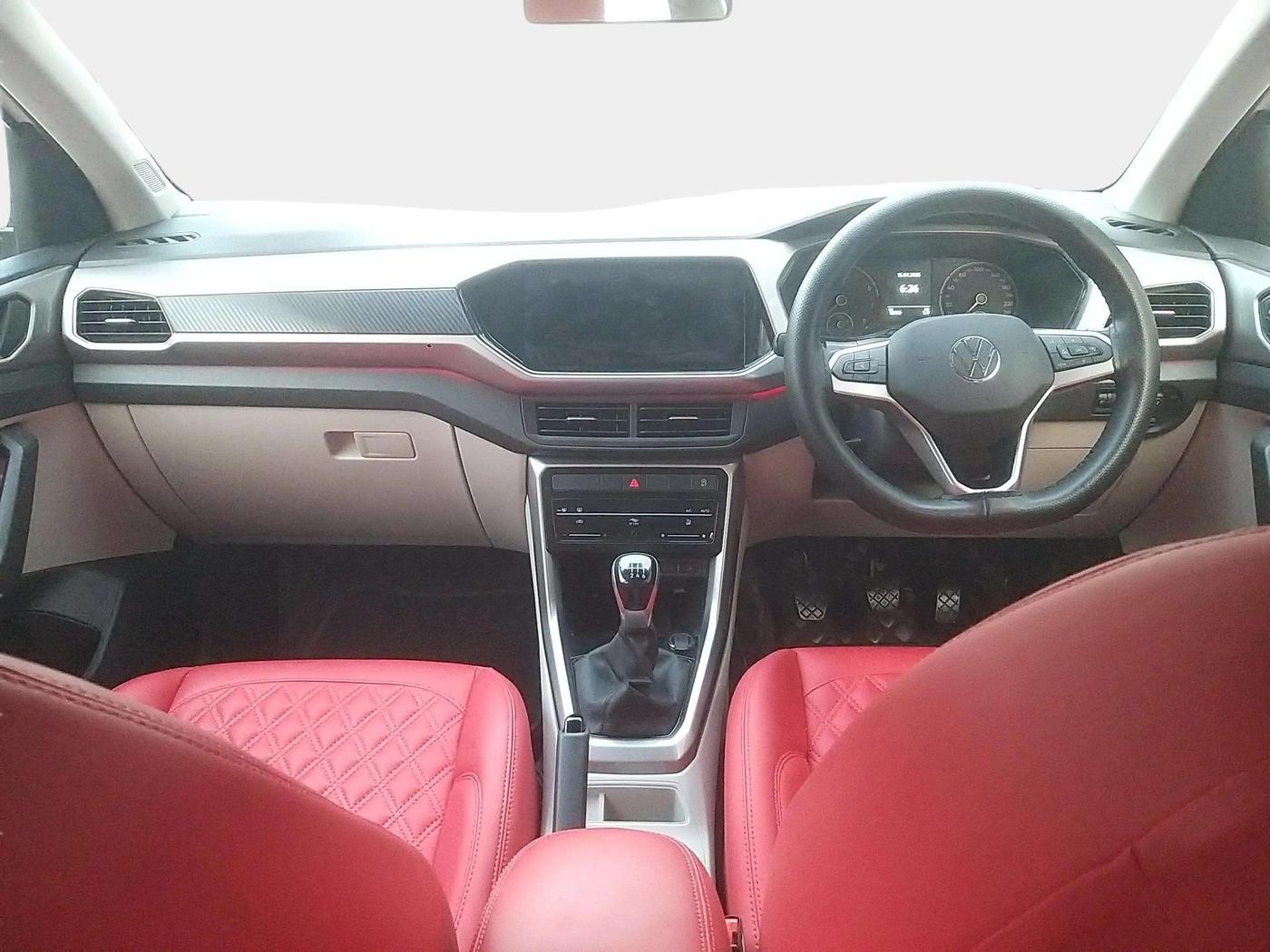 2022 Volkswagen TAIGUN GT 1.5 TSI MT, Petrol, Manual, 12,304 km, Dashboard