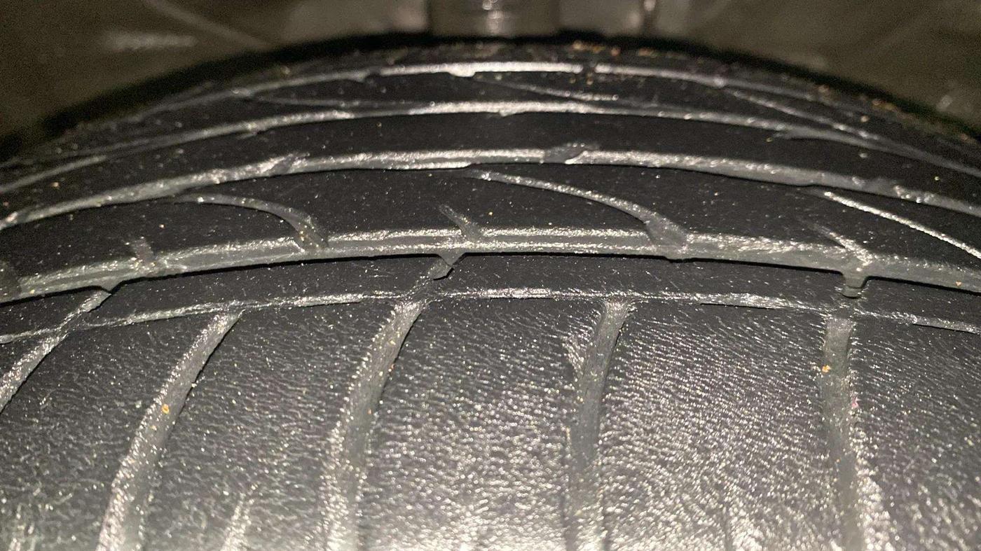 2019 Hyundai Creta SX AT 1.6 PETROL, Petrol, Automatic, 28,578 km, Right Front Tyre Tread