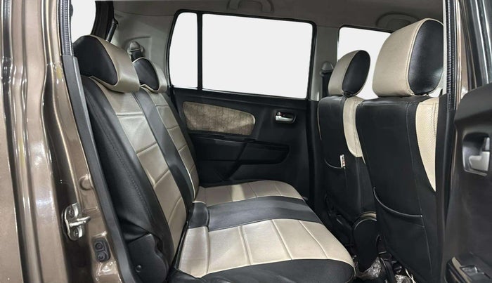 2017 Maruti Wagon R 1.0 VXI, Petrol, Manual, 17,248 km, Right Side Rear Door Cabin