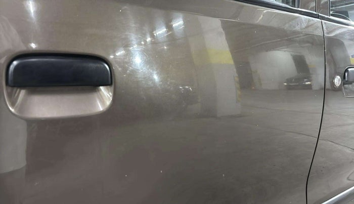 2017 Maruti Wagon R 1.0 VXI, Petrol, Manual, 17,248 km, Right rear door - Minor scratches