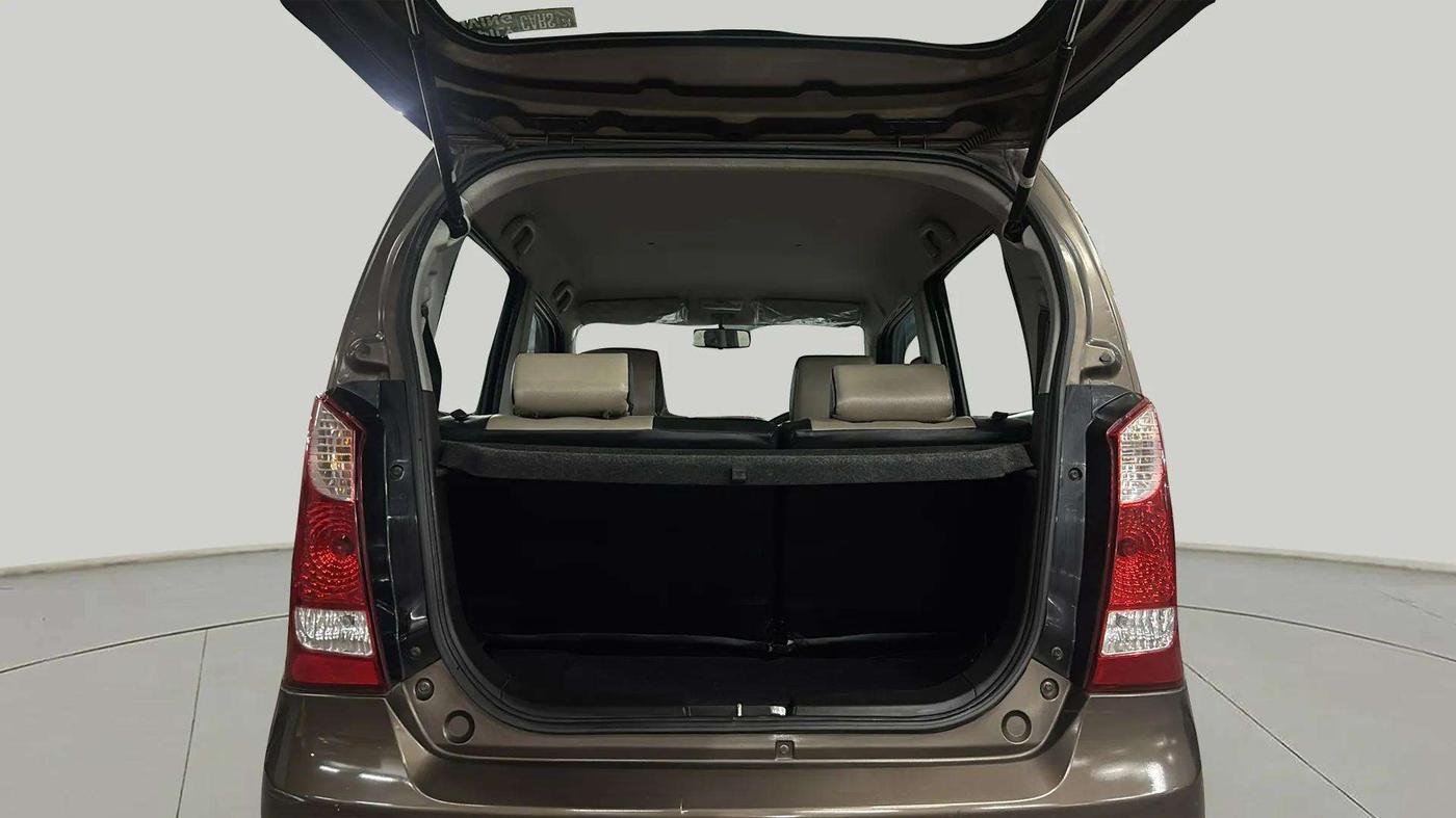2017 Maruti Wagon R 1.0 VXI, Petrol, Manual, 17,248 km, Boot Inside