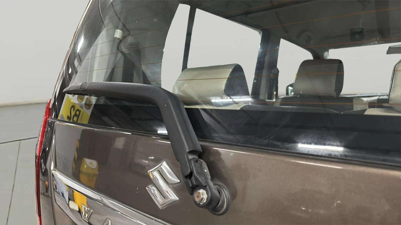 2017 Maruti Wagon R 1.0 VXI, Petrol, Manual, 17,248 km, Rear Wiper