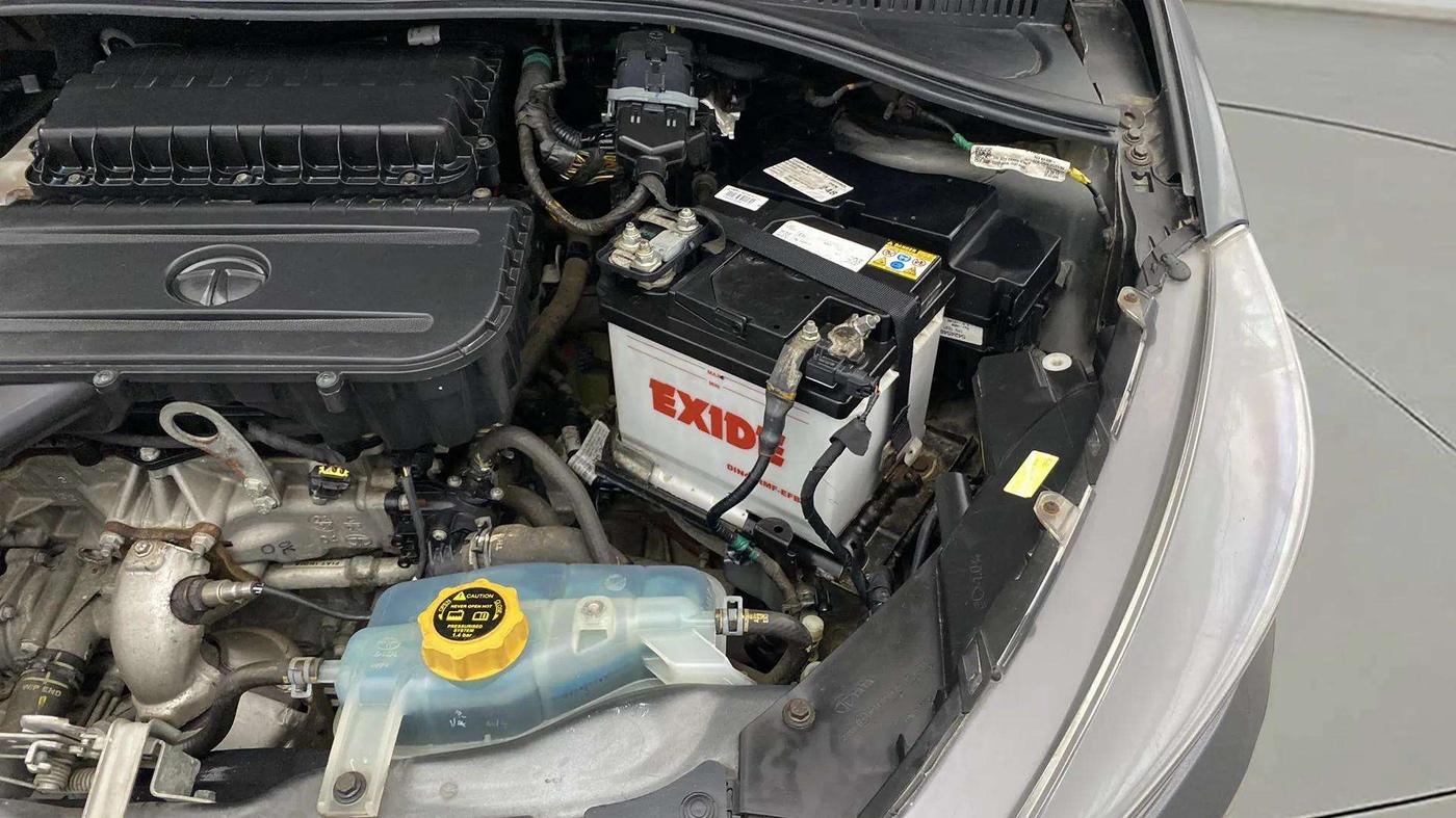 2021 Tata Tiago XT PETROL, Petrol, Manual, 9,100 km, Engine View - Left
