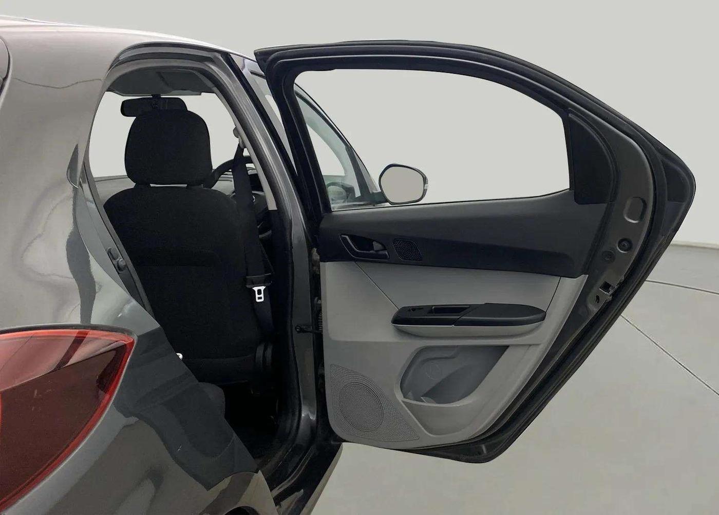 2021 Tata Tiago XT PETROL, Petrol, Manual, 9,100 km, RHS Rear Door