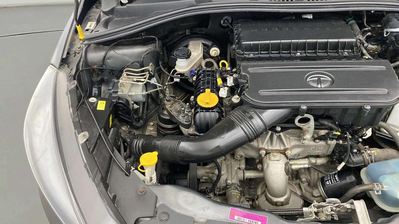 2021 Tata Tiago XT PETROL, Petrol, Manual, 9,100 km, Engine View - Right