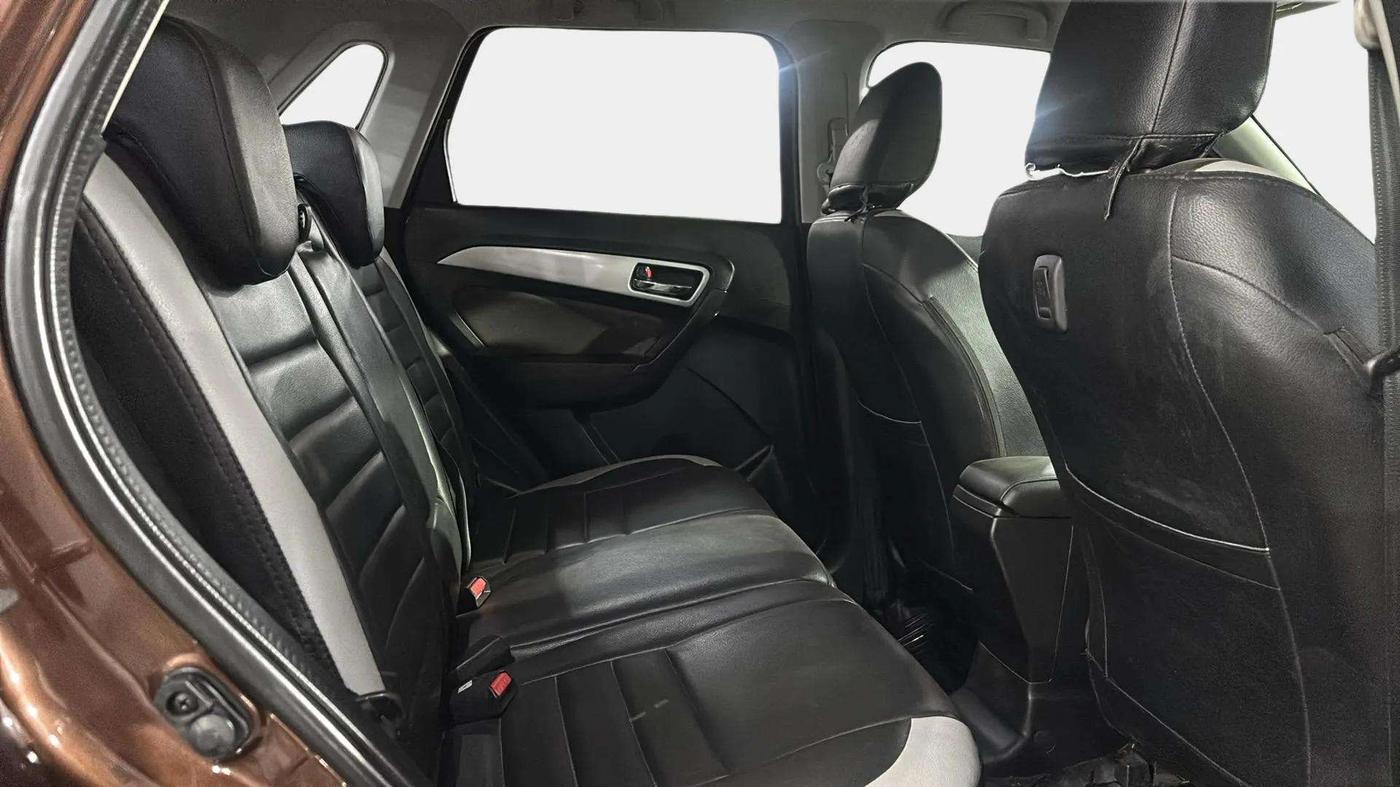 2021 Toyota URBAN CRUISER PREMIUM GRADE MT DUAL TONE, Petrol, Manual, 8,419 km, Right Side Rear Door Cabin