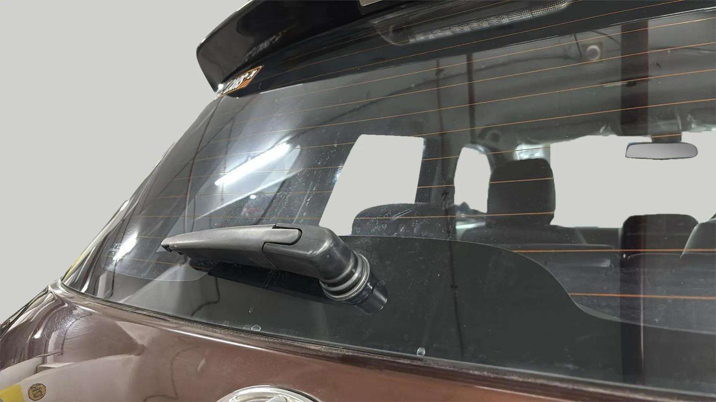 2021 Toyota URBAN CRUISER PREMIUM GRADE MT DUAL TONE, Petrol, Manual, 8,419 km, Rear Wiper