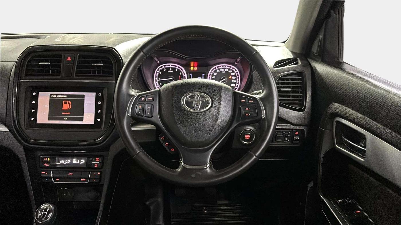 2021 Toyota URBAN CRUISER PREMIUM GRADE MT DUAL TONE, Petrol, Manual, 8,419 km, Steering Wheel Close Up
