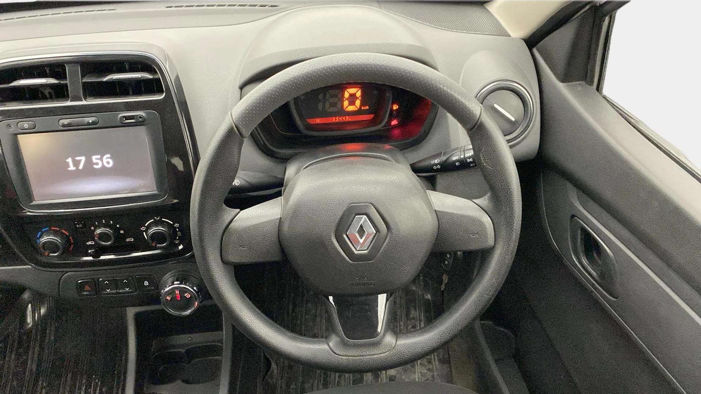 2017 Renault Kwid RXT 1.0 AMT (O), Petrol, Automatic, 33,696 km, Steering Wheel Close Up