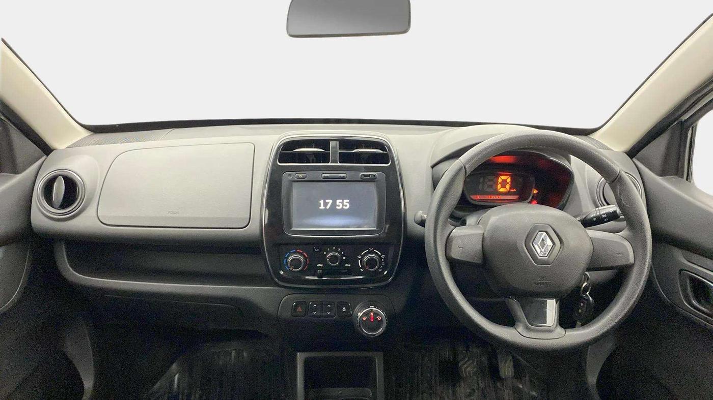 2017 Renault Kwid RXT 1.0 AMT (O), Petrol, Automatic, 33,696 km, Dashboard