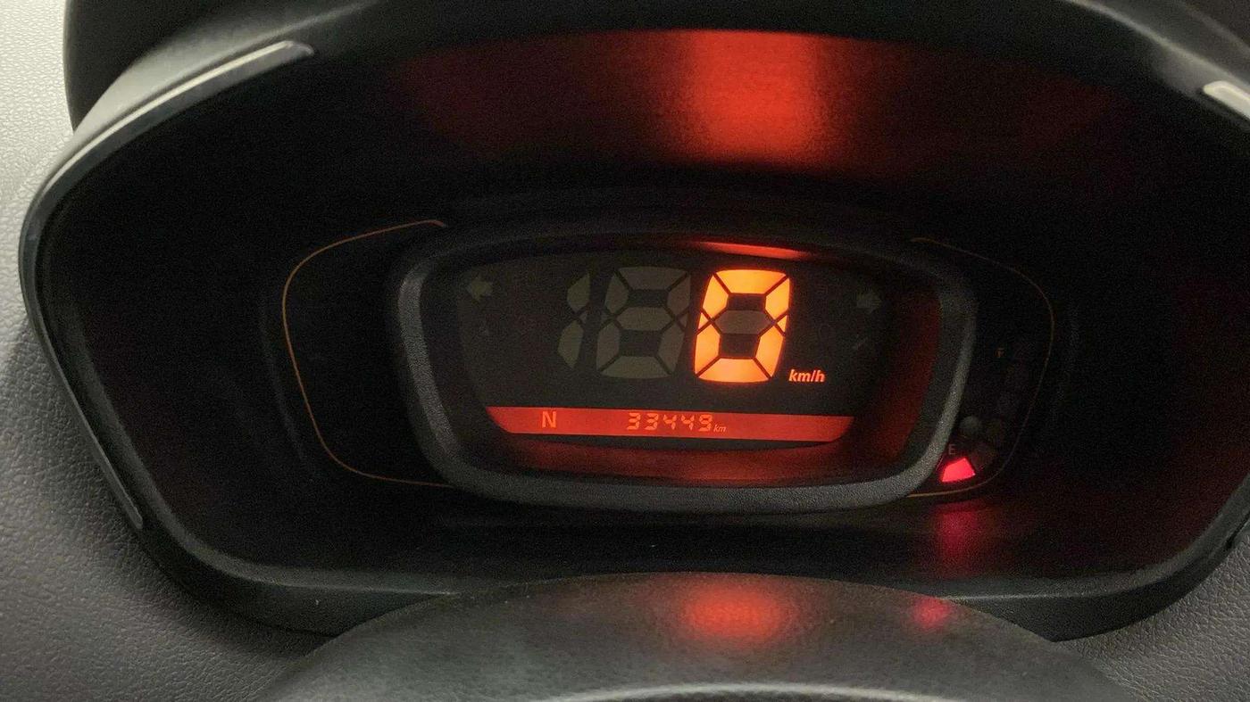 2017 Renault Kwid RXT 1.0 AMT (O), Petrol, Automatic, 33,696 km, Odometer Image