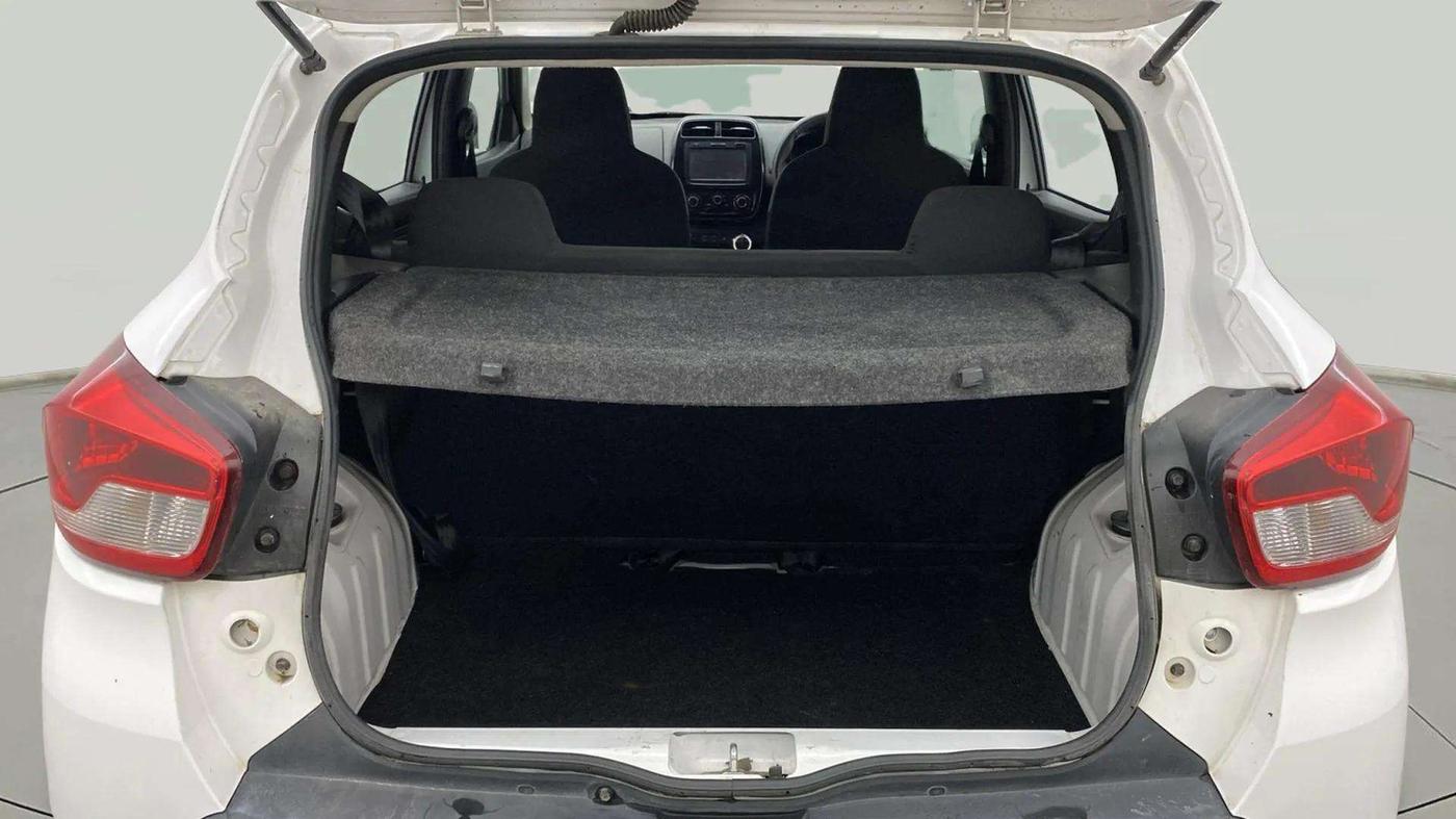 2017 Renault Kwid RXT 1.0 AMT (O), Petrol, Automatic, 33,696 km, Boot Inside