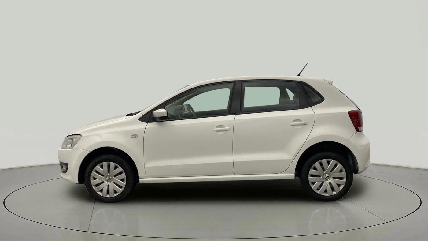 2014 Volkswagen Polo COMFORTLINE 1.2L, Petrol, Manual, 65,141 km, Left Side