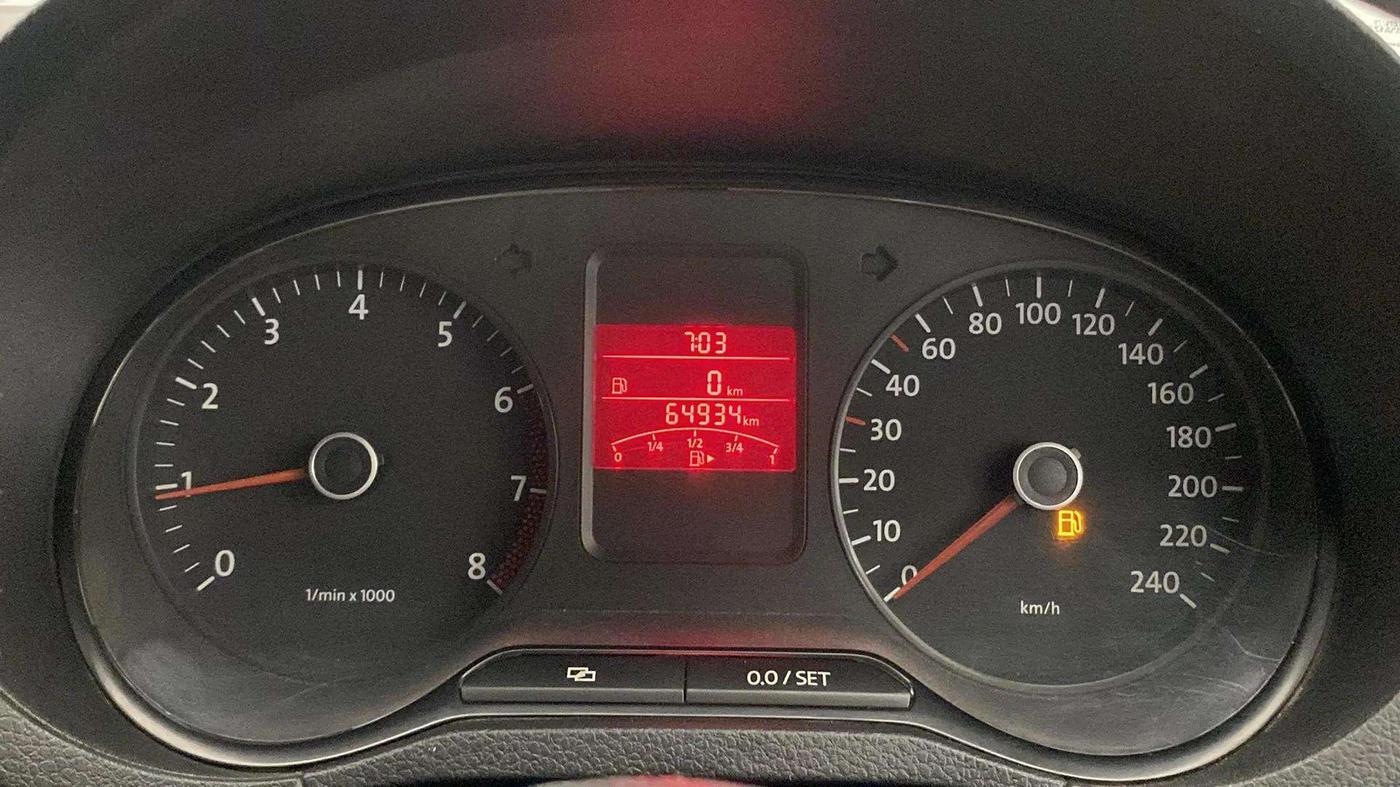 2014 Volkswagen Polo COMFORTLINE 1.2L, Petrol, Manual, 65,141 km, Odometer Image